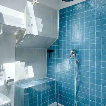 Vento - Built In 1780 Vis